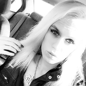 Meet your Posher, Barbie